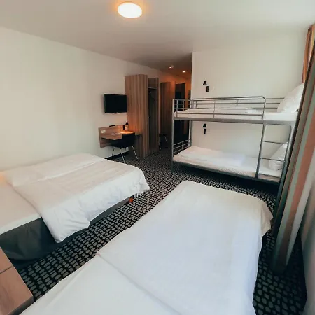 Good Morning Star Hotel