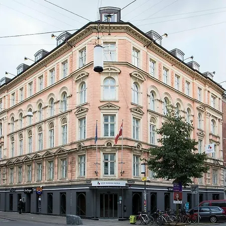 Good Morning Star Hotel